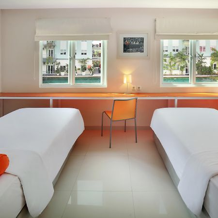 Harris Hotel & Residences Riverview Kuta, Bali กูตา ภายนอก รูปภาพ