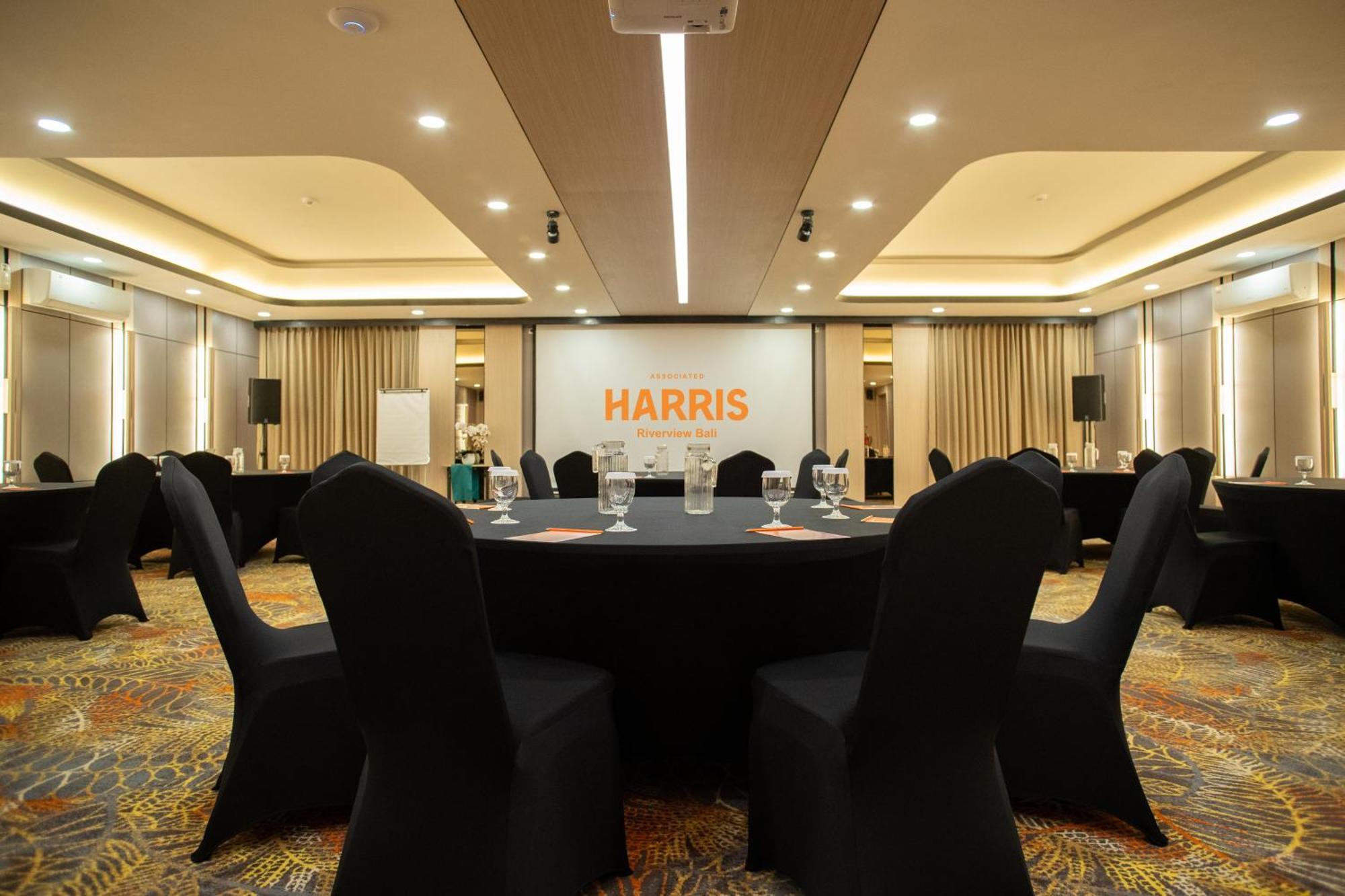 Harris Hotel & Residences Riverview Kuta, Bali กูตา ภายนอก รูปภาพ