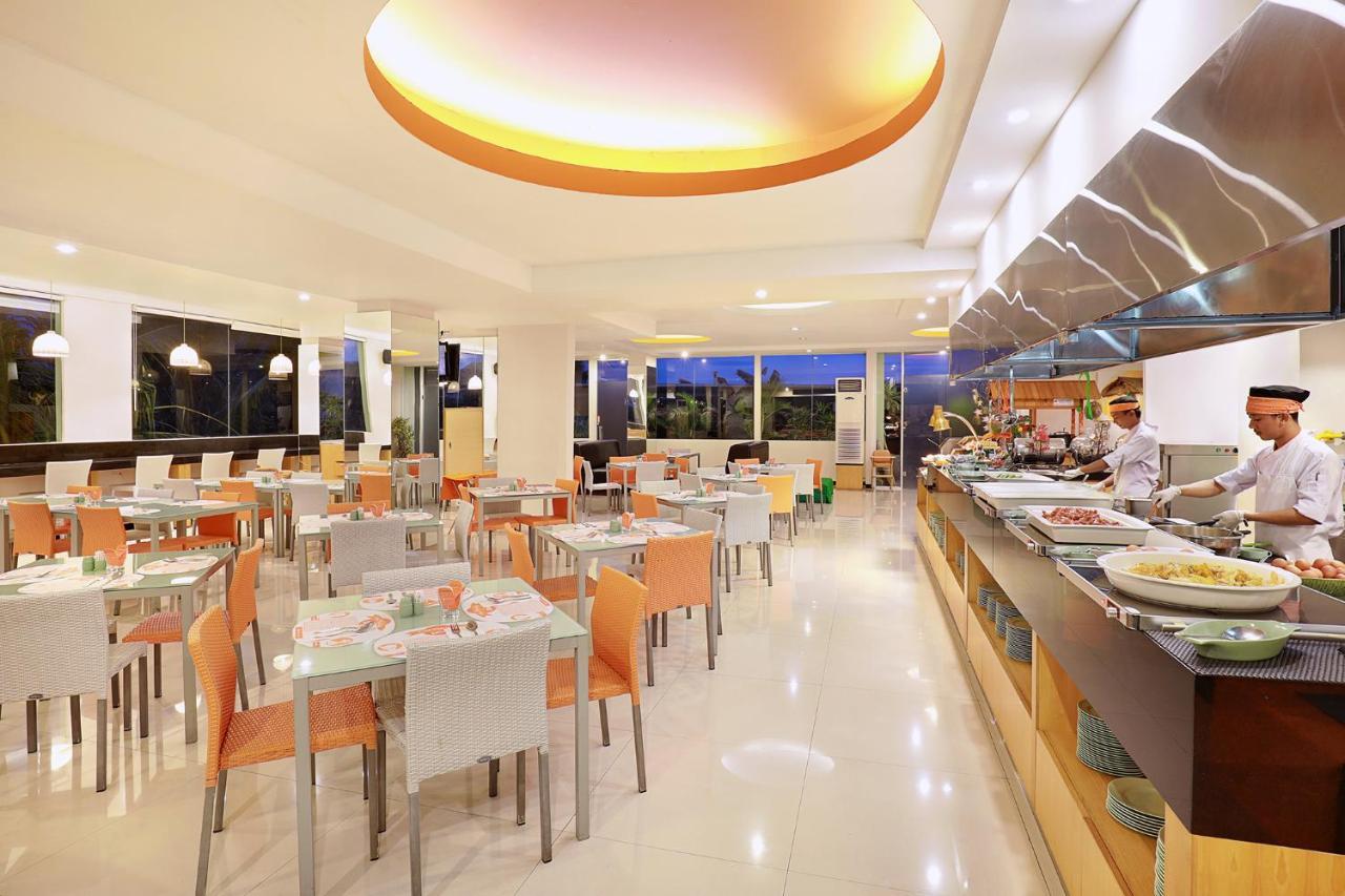Harris Hotel & Residences Riverview Kuta, Bali กูตา ภายนอก รูปภาพ
